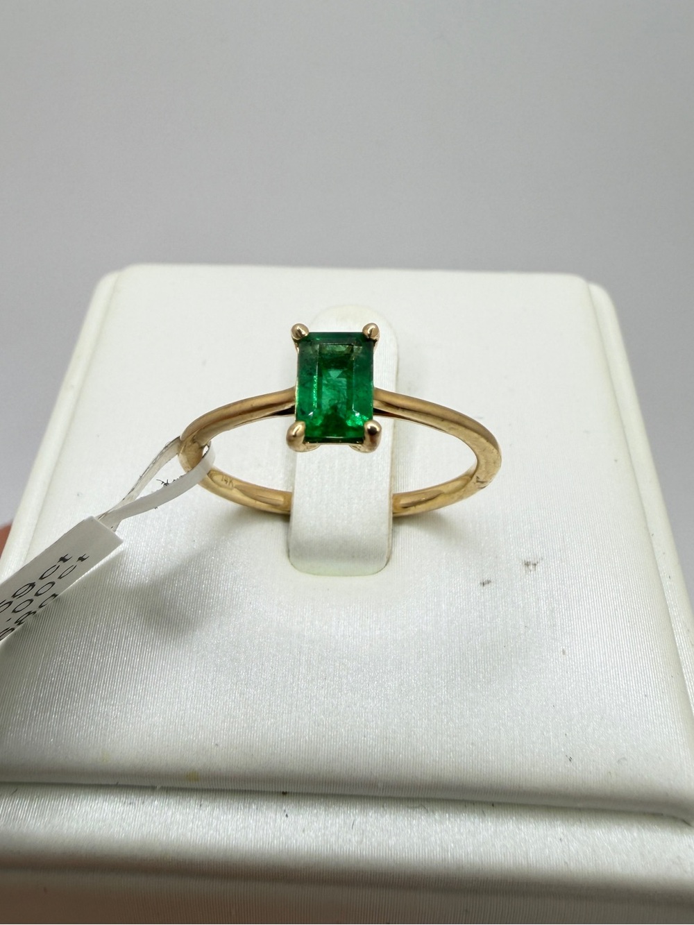 NWT 6x4mm, .59ctw emerald cut EMERALD solitaire ring in‎ 14kt yellow gold!